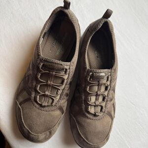 Skechers Women's Khaki and Brown Trainers